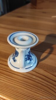 Malý svícen cibulákový - 2