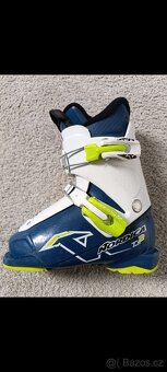 Lyžáky různé velikosti - 2
