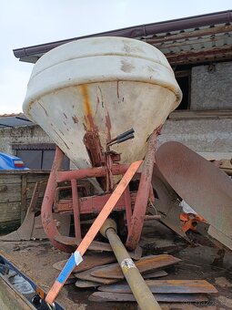 Rozmetadlo kornout - 2