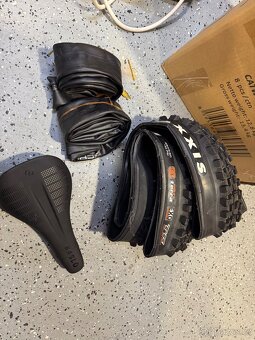 Pláště Maxxis - 2