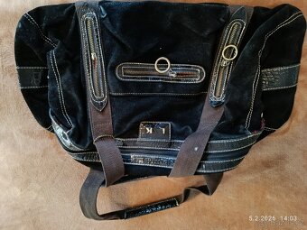 Prodám DÁMSKOU ČERNOU KABELKU - 2