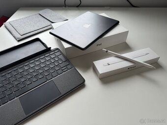 iPad 9. generace 64 GB wifi s příslušenstvím - 2