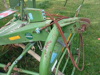 Obraceč sena Krone 5,5m - 2