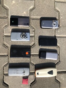 Staré mobily a příslušenství - 2