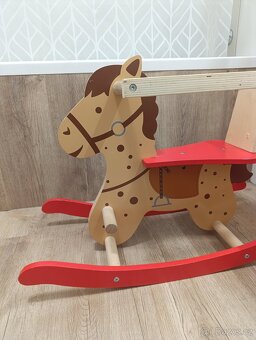 Dřevěný houpací kůň - 2