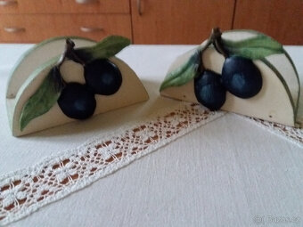 Zásobníky na vejce + Stojánky na ubrousky - 2