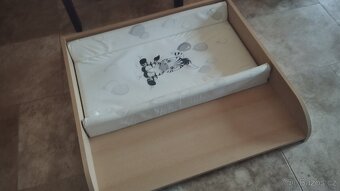 Přebalovací pult - 2