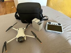 Dron DJI Mini 3 Fly More Combo (DJI RC) šedý - 2