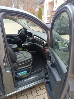 Mercedes-Benz V-Class 250d | r.v. 2022 | 8 míst | DPH - 2
