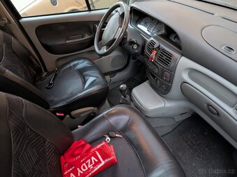Renault Scénic - 2