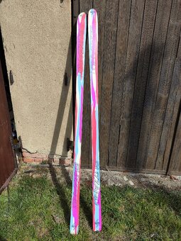 Nepoužité starší závodní lyže 205cm - 2
