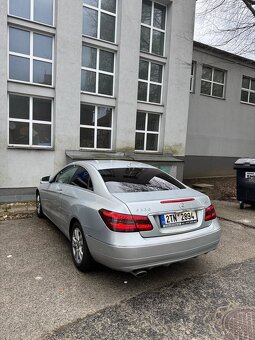 Mercedes Benz E220 CDI - 2