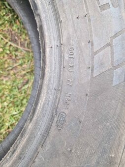 PIRELLI 215/75 r16 C - 2