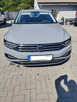 VW Passat Variant Business 1.5 TSI EVO 6G 110 KW - 2