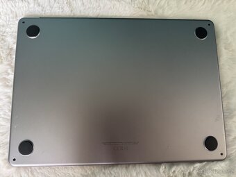 MacBook Air m2 13,6 - 2