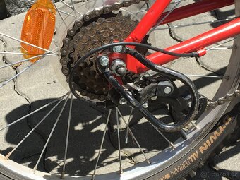 Btwin Racing Boy 320 Dětské Kolo 20 - 2