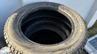 Cooper 215/60R17 - 2