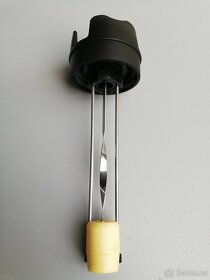 Víčko nádrže / palivoměr pro lodní motor - 2