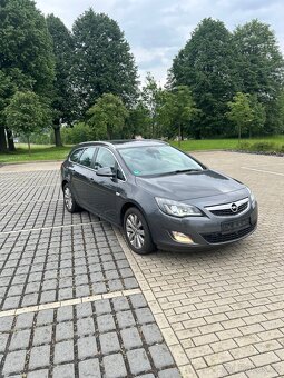 Opel Astra J 2.0 CDTI 121 kW dovoz DE na přihlášení - 2