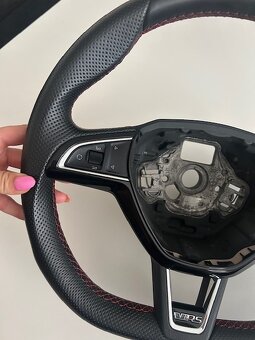 VOLANT OCTAVIA III RS - 2