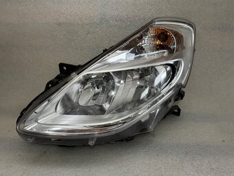 Renault clio III přední lampy - 2
