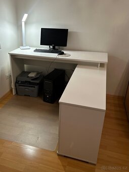 Rohový psací stůl - 2