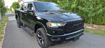 DODGE RAM 1500 5,7 HEMI BLACK LIMITED 80 000km - 2
