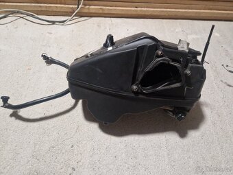 Ducati 1098 airbox - 2