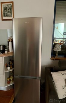 Nova lednice s mrazakem dole - 2