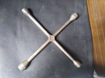 Prodám drobnosti z příslušenství Hazet - 2