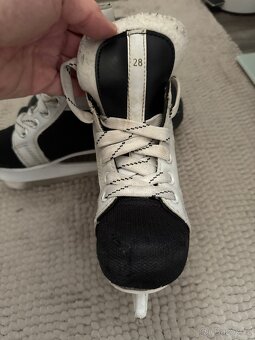 Dětské brusle č. 28 - 2