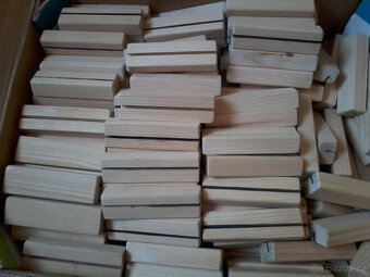 STOJÁNKY - DŘEVĚNÉ - 2