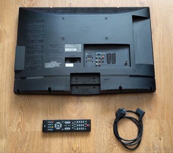 LCD televize na zeď, úhlopříčka 76 cm - 2