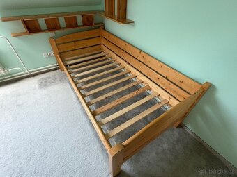 Dřevěná dětská postel - 2