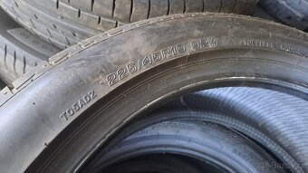 225/45R19 letní - 2