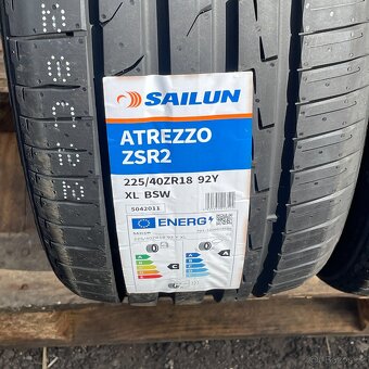Uplně nové letní pneu 225/40 R18 92Y Sailun - 2