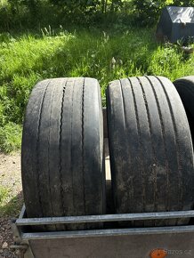 Pneumatiky 355/50 r22.5 - 2