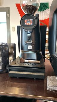 Profi kávovar Faema - 2