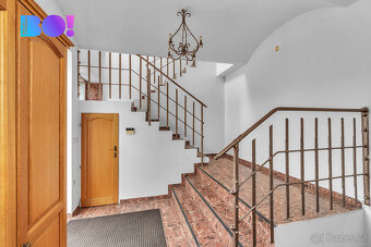 Pronájem komerčních prostor 414 m², kanceláří, bytu 3+1, ul. - 2