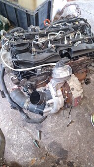 VW škoda motor CFGB 125kW rv 2013 162 tis km nově - 2