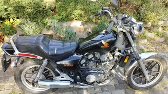 Honda VF 500 Magna V30 - 2