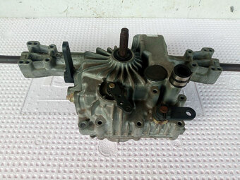 Hydrostatická převodovka Tuff Torq - 2