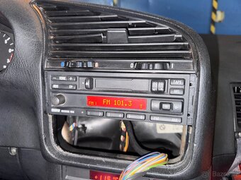 BMW E36/30/32 radio Reverse RDS - 2