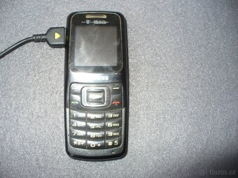 tel SAMSUNG včetně nabíječky - 2