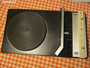 retro gramofon Tesla - 2