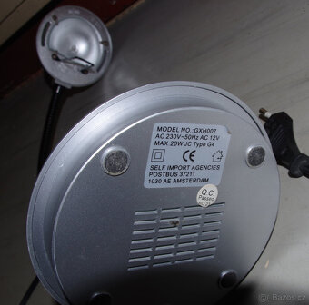 Halogenová stolní lampa - 2