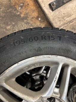 Komplet sada zimních kol 195/60 R15 - 2