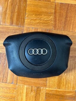 Interiérové díly z A6 C5 - airbag+panel řadičky+popelník - 2