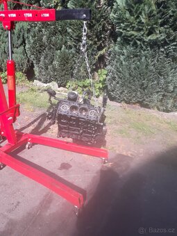 T5 2litr 103 kw 75kw hlava spodek - 2