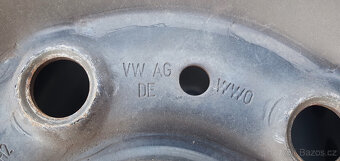 Plechové 15" disky org. VW 5x112mm., pneu 195/65/15" 91T - 2